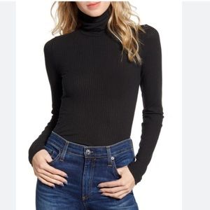 Madewell Lightweight Ribbed Turtleneck Top In True Black